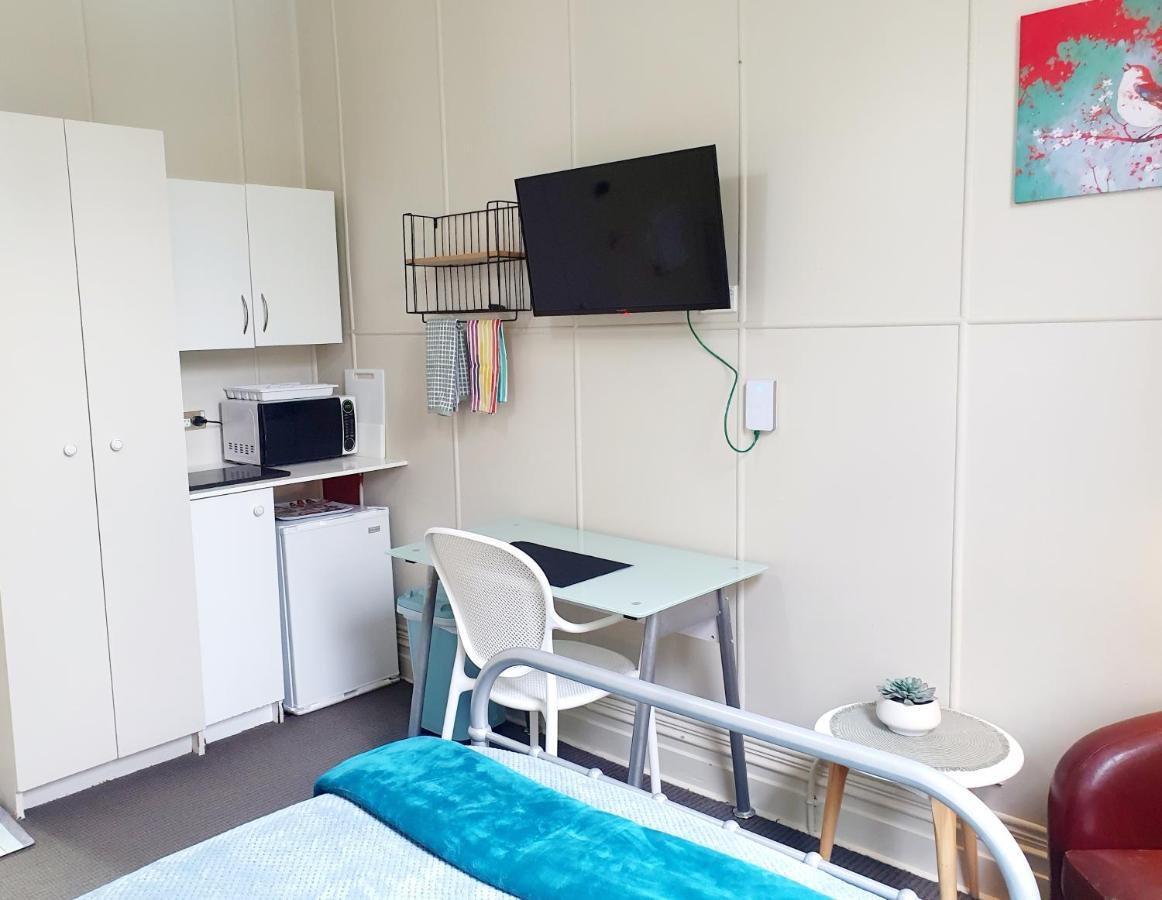 Travel Stay City Hostel Дюндин Екстериор снимка