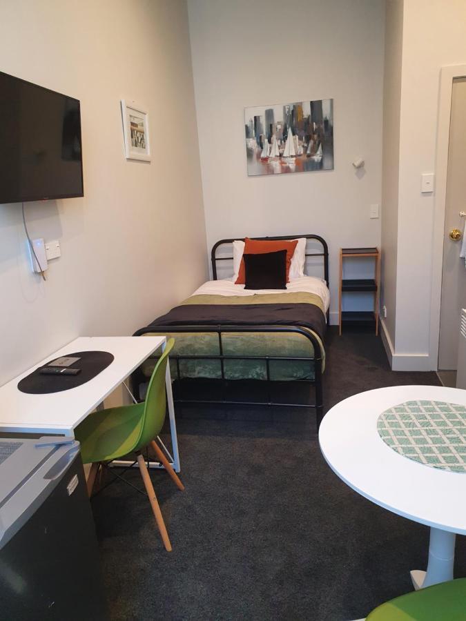 Travel Stay City Hostel Дюндин Екстериор снимка