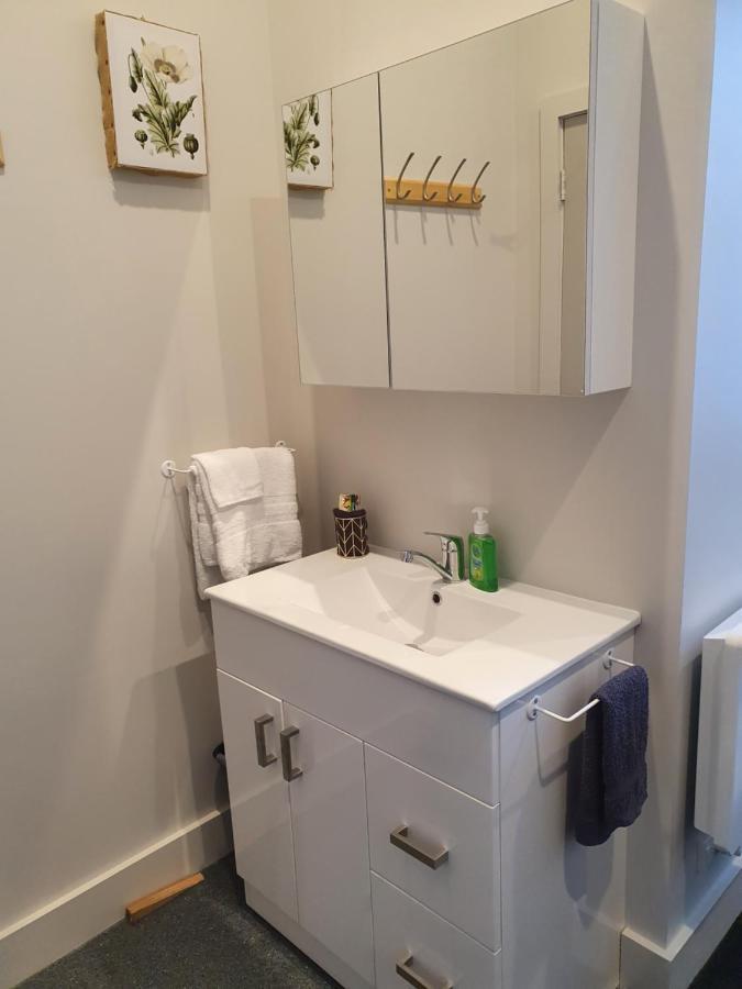 Travel Stay City Hostel Дюндин Екстериор снимка