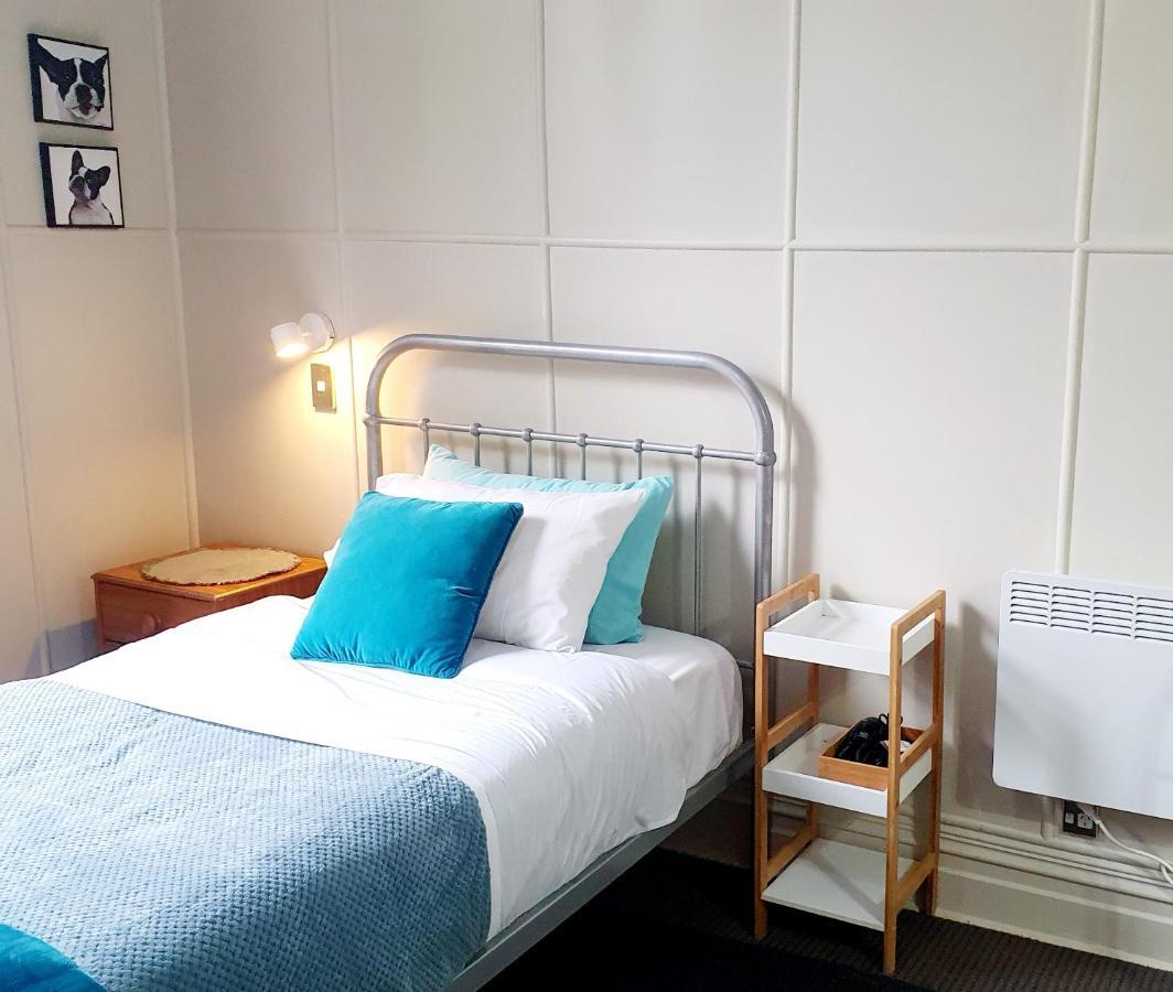 Travel Stay City Hostel Дюндин Екстериор снимка