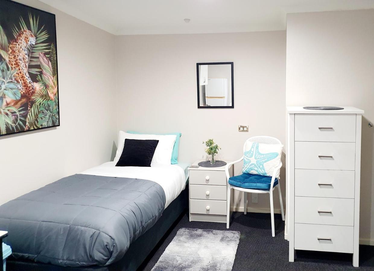Travel Stay City Hostel Дюндин Екстериор снимка