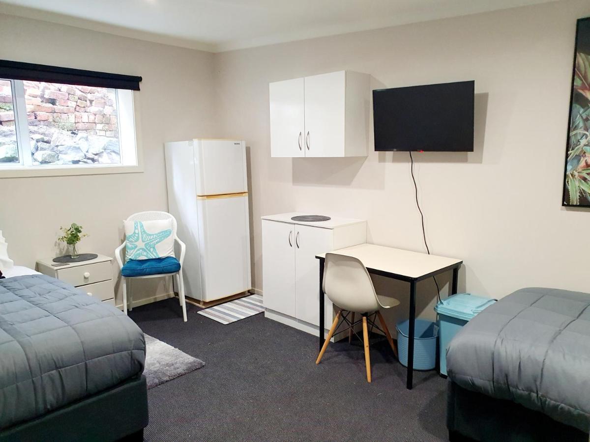 Travel Stay City Hostel Дюндин Екстериор снимка