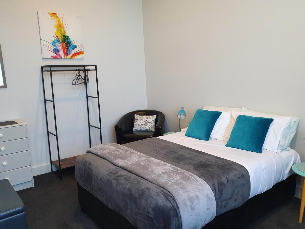 Travel Stay City Hostel Дюндин Екстериор снимка