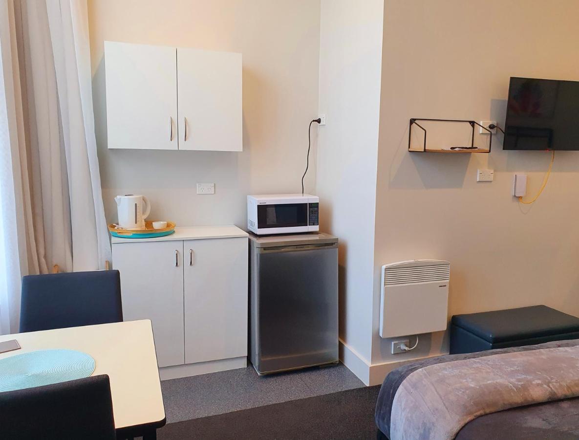 Travel Stay City Hostel Дюндин Екстериор снимка