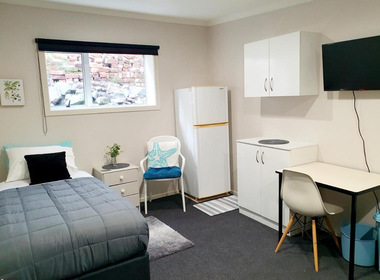 Travel Stay City Hostel Дюндин Екстериор снимка