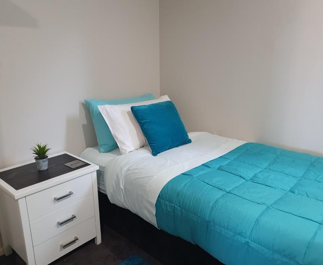 Travel Stay City Hostel Дюндин Екстериор снимка