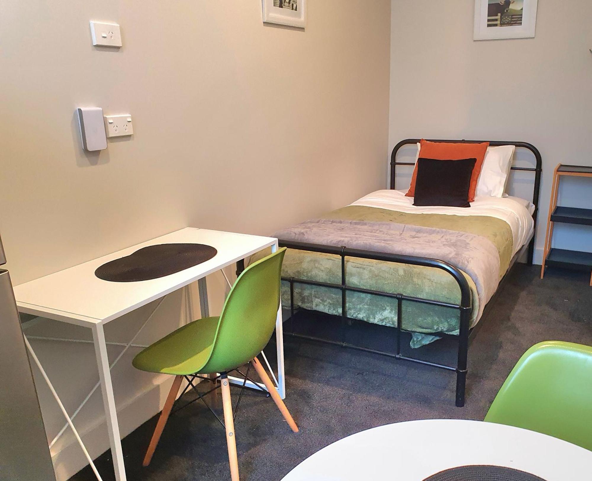 Travel Stay City Hostel Дюндин Екстериор снимка